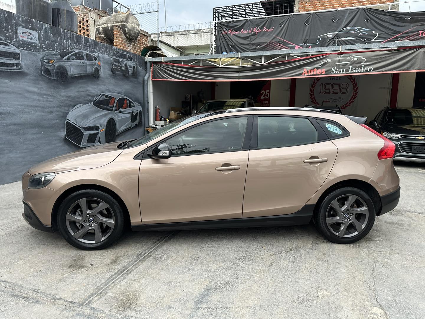 VOLVO V40  CROSS COUNTRY - 2014