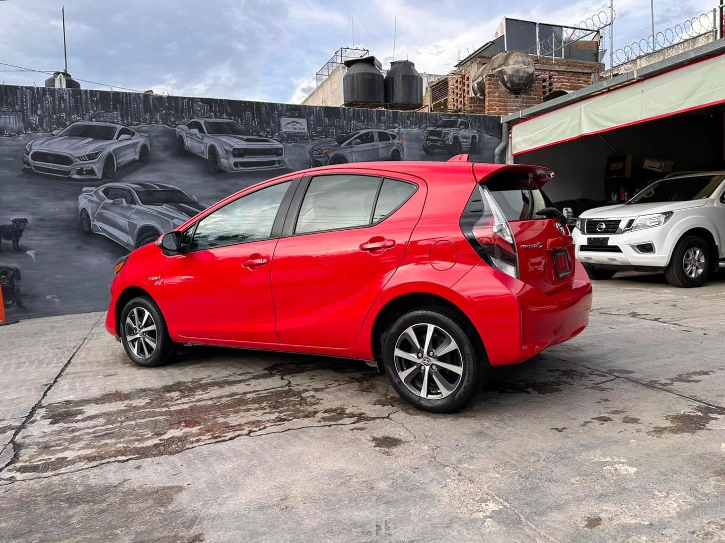 PRIUS C - 2018